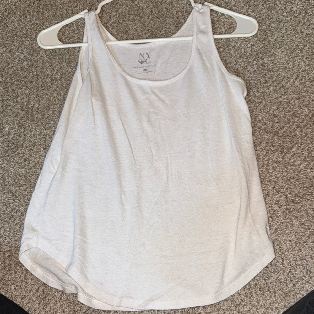 New York & Company White Sleeveless Relaxed Tank Top